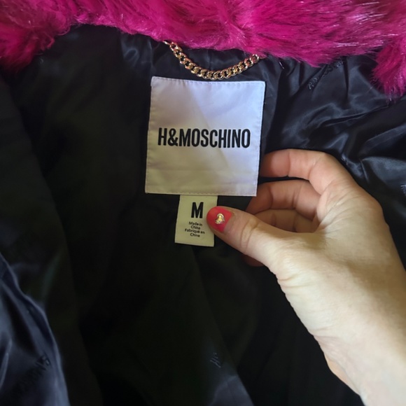 MOSCHINO H AND M PINK FAUX FUR COAT - Picture 4 of 5